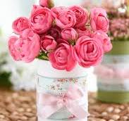 Roses in Vase Jigsaw Puzzle